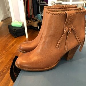 Jack Rogers leather booties